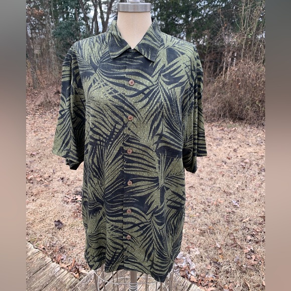 Silk Palm Leaf Hawaiian Button-Up Shirt - Picture 12 of 16